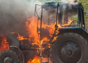 Біля села на Чернігівщині  згорів трактор