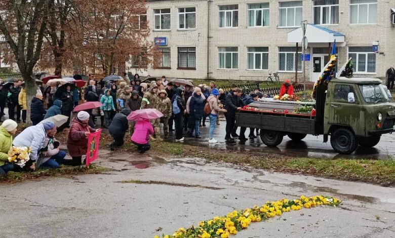 Чернігівщина прощалася з Героєм, який віддав своє життя за Незалежність