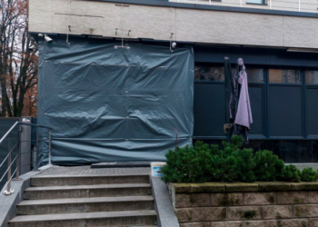 Четвертий інцидент за п’ять місяців: невідомі підірвали вибухівку біля бару La Opera у Чернігові