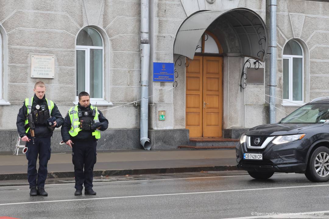 День Гідності та Свободи: у Чернігові вшанували пам’ять Героїв Небесної Сотні та загиблих захисників