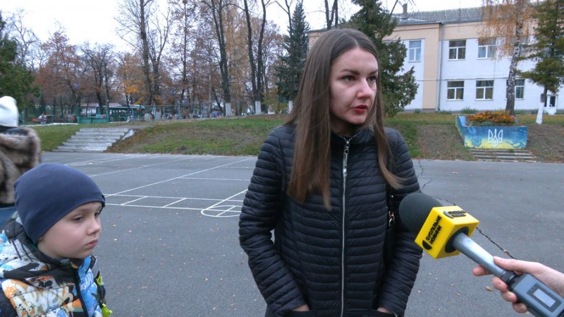 У Чернігові після трьох тижнів дистанційного навчання та осінніх канікул учні ліцеїв та гімназій повернулись за парти