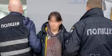 Фатальний удар: на Чернігівщині оголосили підозру жінці, яка зарізала співмешканця