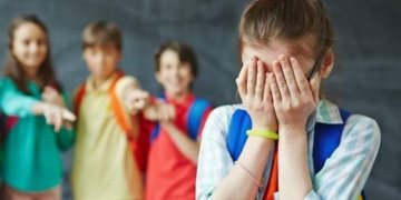 Мати каже, що доньку булили однокласники, адміністрація заперечує: ситуація в ліцеї на Чернігівщині