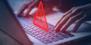 На Чернігівщині 63-річна жінка втратила заощадження, потрапивши на гачок шахраїв