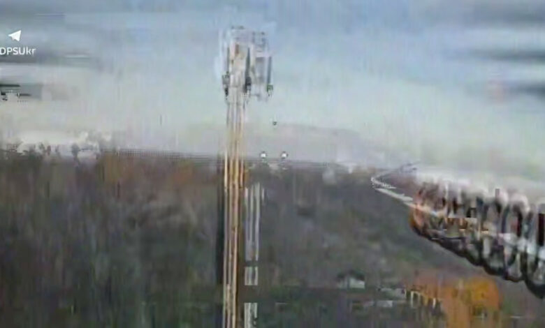 На півночі прикордонники знищують ворожу техніку (Відео)