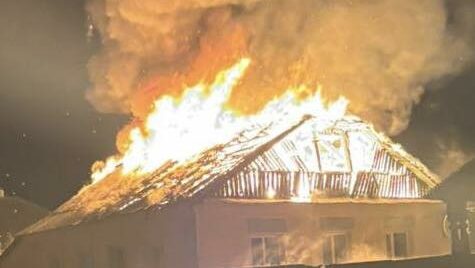 Нічна атака на Чернігівщину: ворог уразив «молнією» житловий будинок у Семенівці