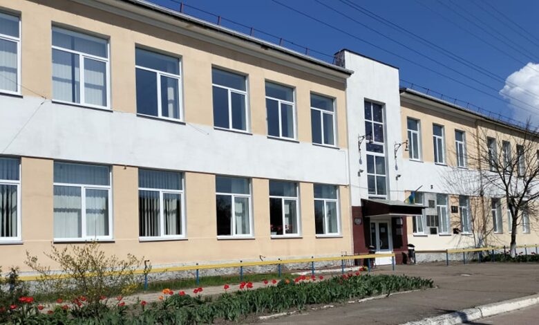 «Підозрілий кейтеринг»: жителів Сновська зацікавили нюанси шкільного харчування