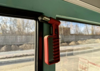 Пошкодження майна в громадському транспорті: звернення до пасажирів