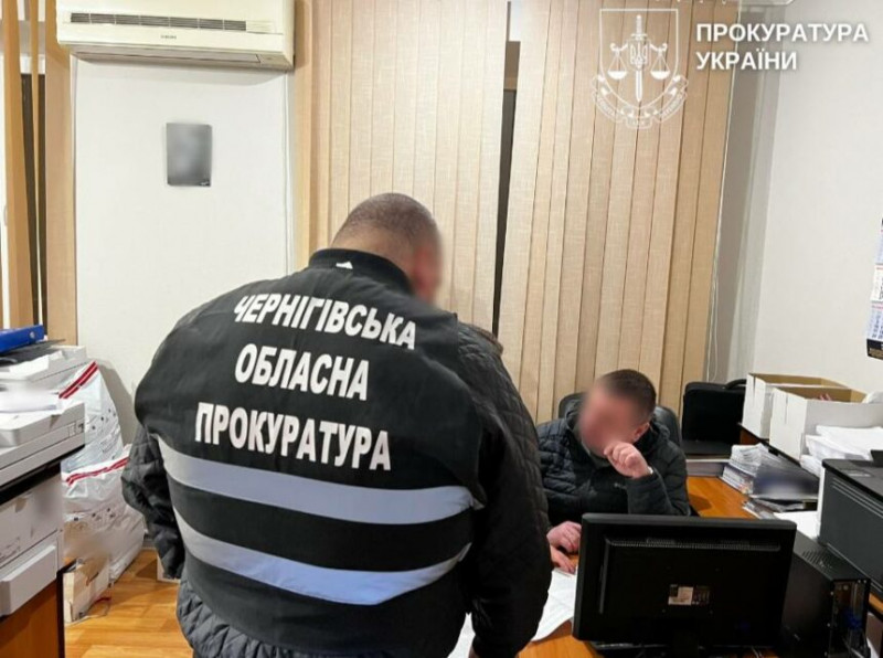Привласнювали квартири: в Чернігові викрито ОЗГ за участі приватних нотаріусів