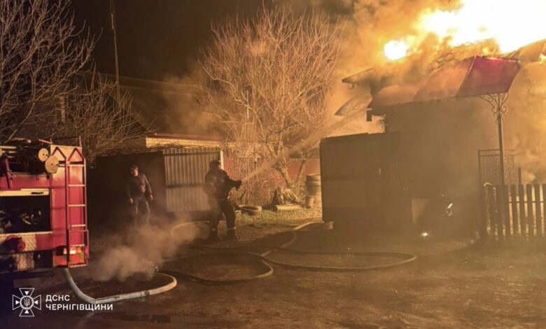 Рятувальники показали наслідки російських ударів по території Чернігівщини (Фото)