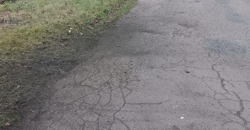 росіяни вгатили дроном у центр міста на Чернігівщині