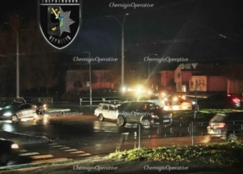 У центрі Чернігова сталася ДТП (Фотофакт)