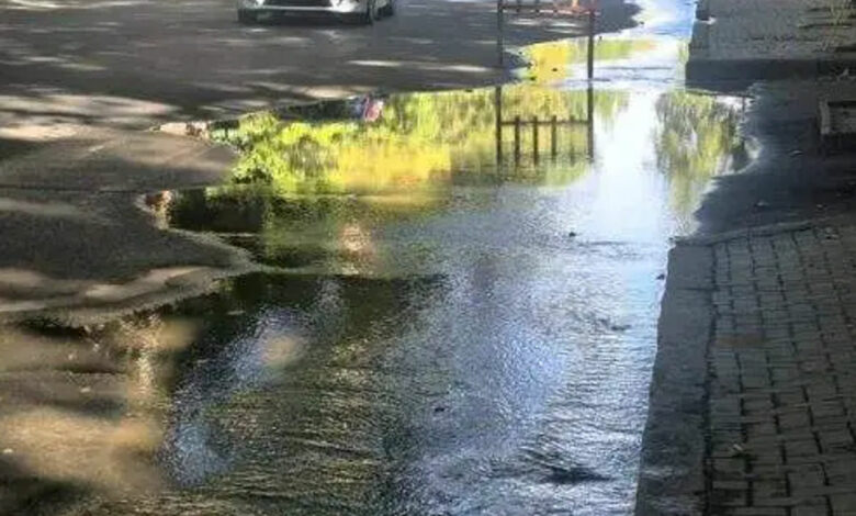 У Чернігові через дві аварії на водопроводі більше трьох десятків будинків – без води