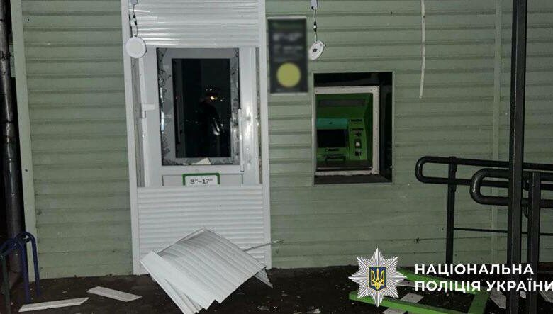 У поліції показали наслідки учорашньої атаки на прикордоння Чернігівщини (Фото)