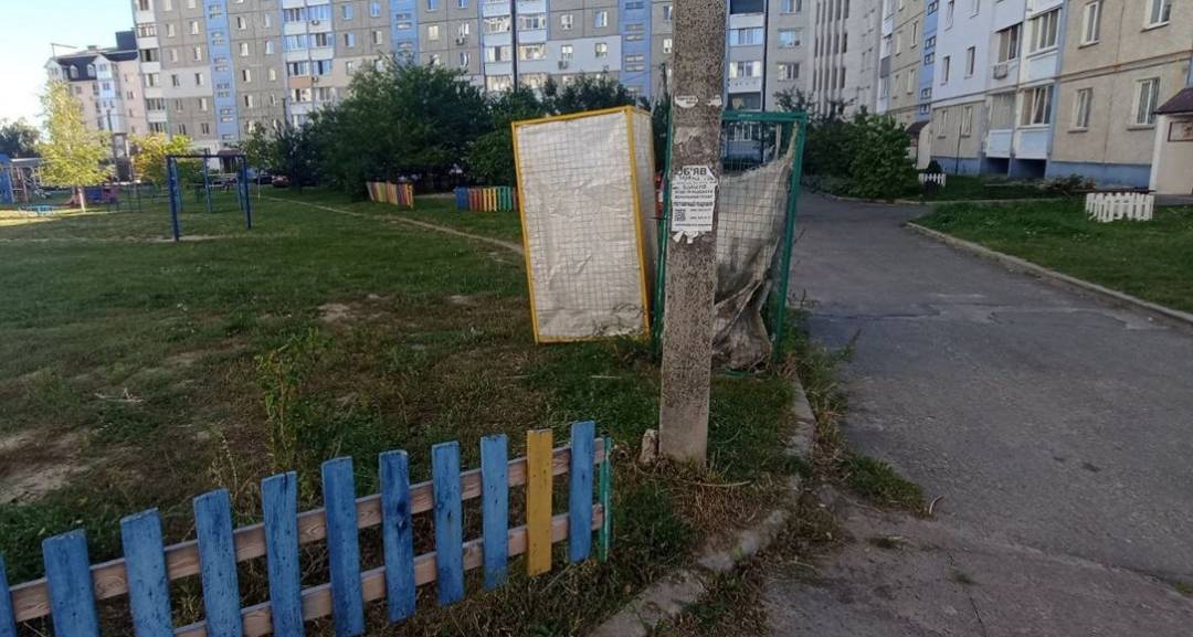 Від металевих контейнерів до дерев’яних навісів: у Чернігові демонтують ще 34 незаконні тимчасові об’єкти