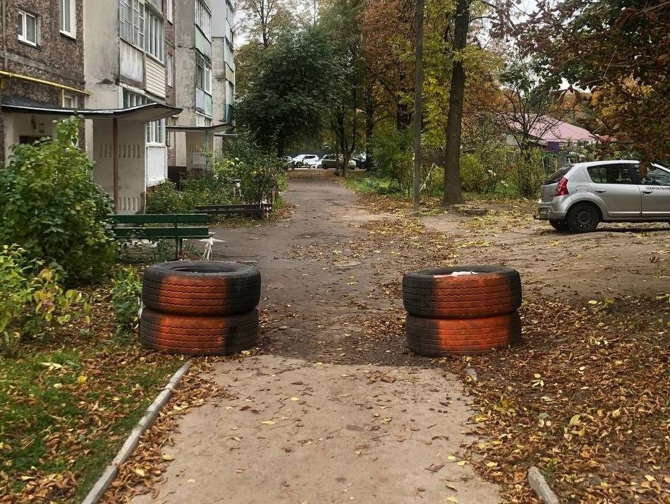 Від металевих контейнерів до дерев’яних навісів: у Чернігові демонтують ще 34 незаконні тимчасові об’єкти