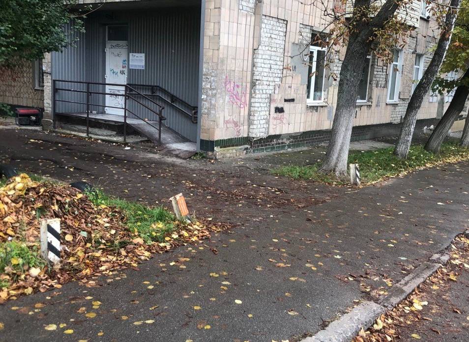 Від металевих контейнерів до дерев’яних навісів: у Чернігові демонтують ще 34 незаконні тимчасові об’єкти