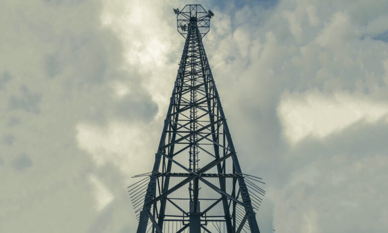 Ворог поцілив у вежу стільникового зв’язку на Чернігівщині