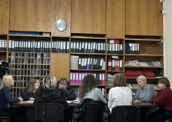 Заступниця міського голови Вікторія Пекур провела зустріч із батьківською спільнотою щодо функціонування чернігівських шкіл і садків