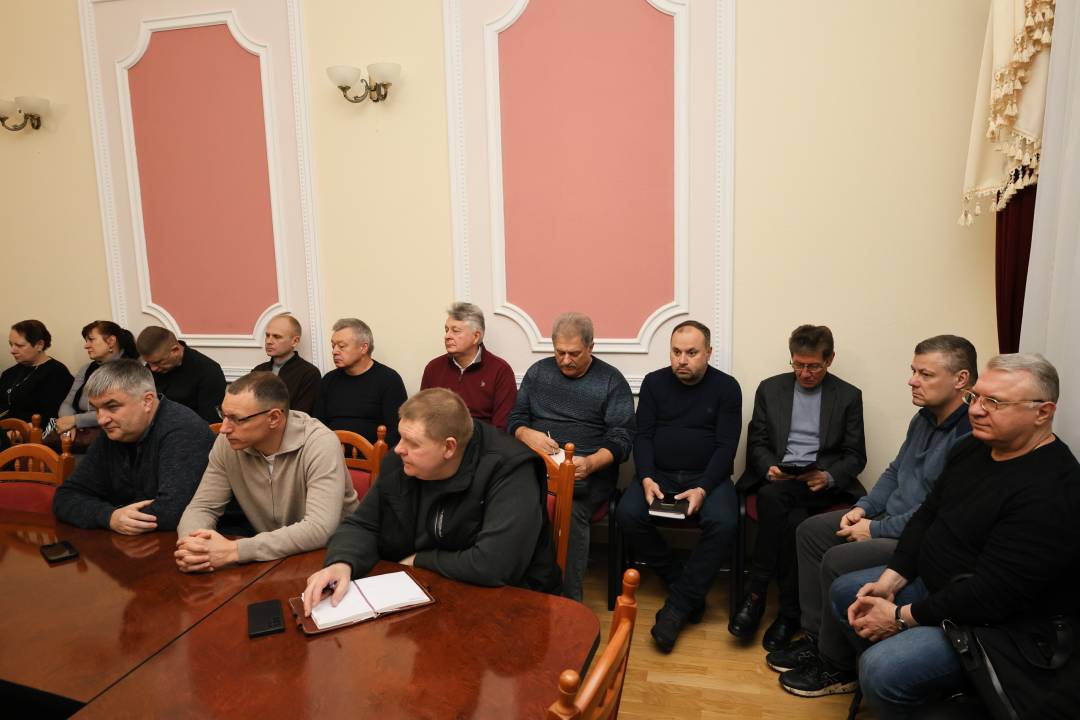 Заступник міського голови провів нараду з керівниками структурних підрозділів та комунальних підприємств