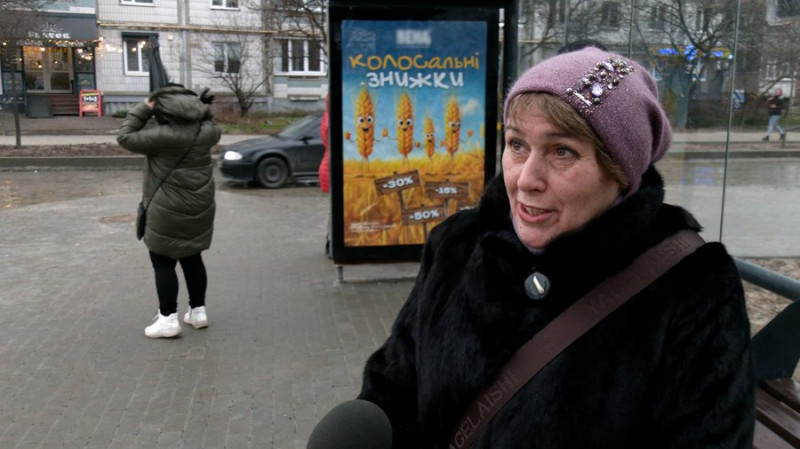 Люди скаржаться на бруд та незручності: коли закінчать ремонт доріг на Коцюбинського та Єськова у Чернігові