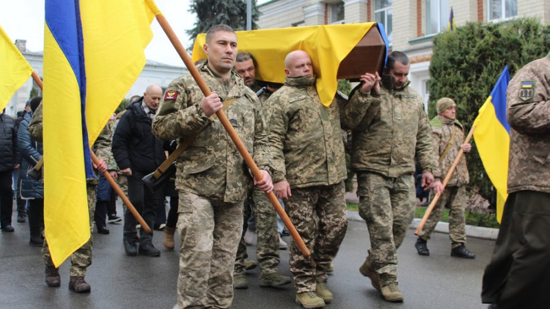 На Чернігівщині попрощались із шістьма захисниками України, які загинули на фронті