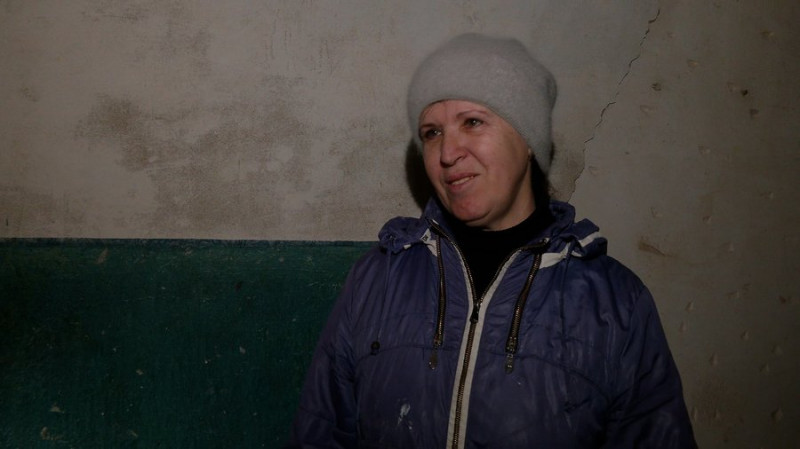 1,5 місяця відтирали стіни від кіптяви та мають проблеми з компенсацією: як жителі Ніжина відновлюють житло після атаки