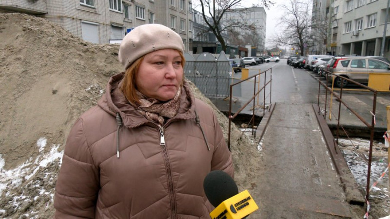 Люди скаржаться на бруд та незручності: коли закінчать ремонт доріг на Коцюбинського та Єськова у Чернігові