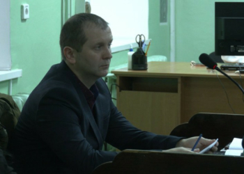 Прокурор у справі загиблих айтівців у Бречі на Чернігівщині попросив пом’якшити обвинувачення для одного із підозрюваних Прокурор у справі загиблих айтівців у Бречі на Чернігівщині попросив пом’якшити обвинувачення для одного із підозрюваних