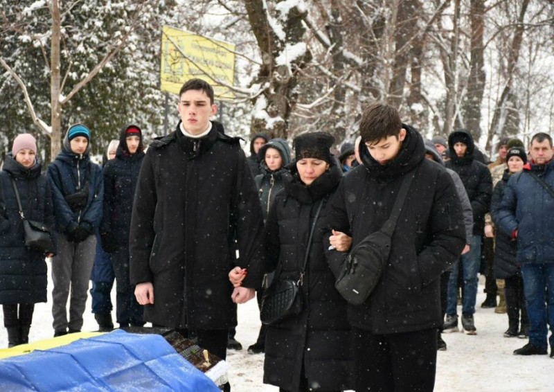 31 грудня на Чернігівщині прощалися із загиблим воїном
