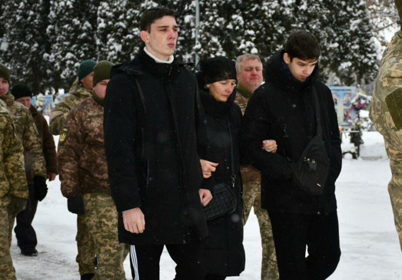 31 грудня на Чернігівщині прощалися із загиблим воїном