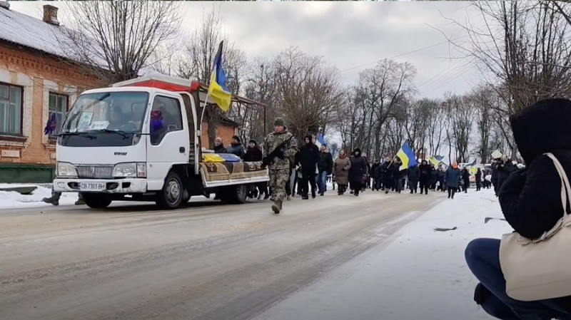 На Чернігівщині попрощалися з військовими Михайлом Новиком та Володимиром Лавриненком