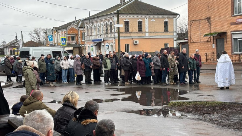 На Чернігівщині попрощались із шістьма захисниками України, які загинули на фронті