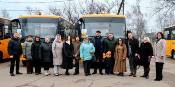 Нові шкільні автобуси отримали шість громад на Чернігівщині
