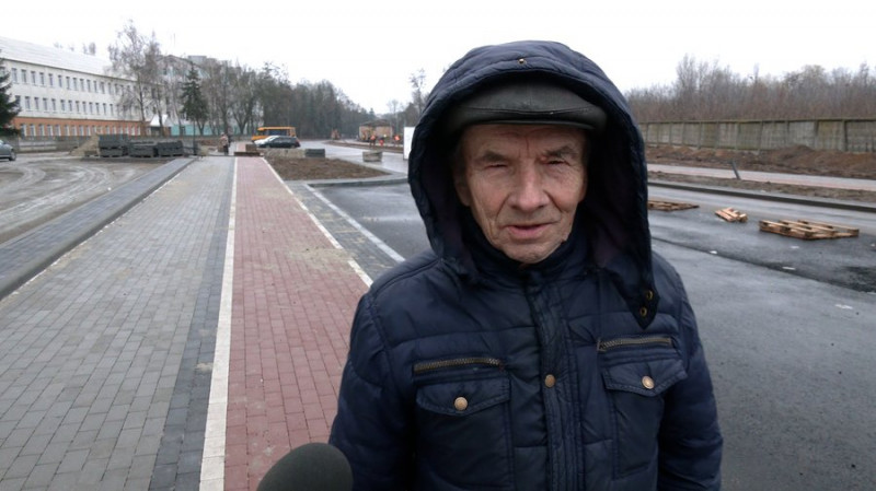 Люди скаржаться на бруд та незручності: коли закінчать ремонт доріг на Коцюбинського та Єськова у Чернігові