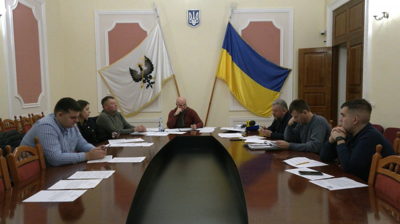 Чернігівську міську раду можуть оштрафувати, якщо депутати не голосуватимуть за земельні питання