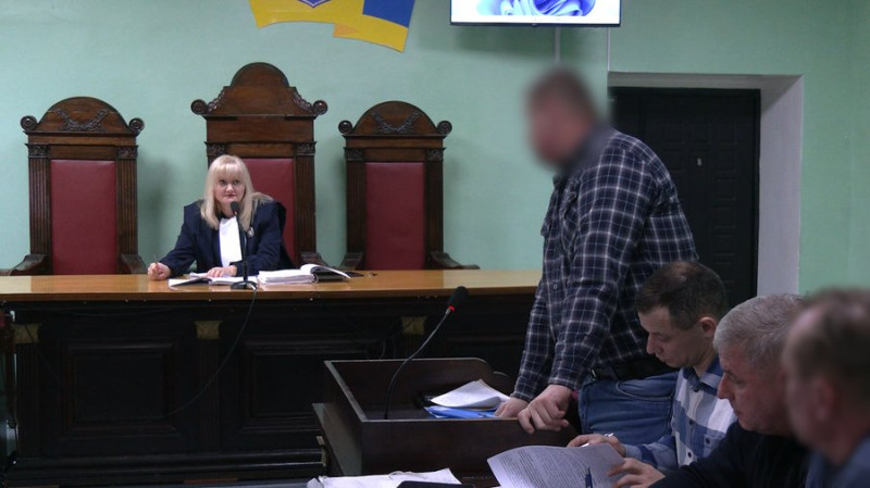 Прокурор у справі загиблих айтівців у Бречі на Чернігівщині попросив пом’якшити обвинувачення для одного із підозрюваних