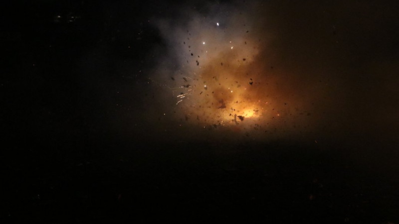 Пошкоджені приватні будинки, п'ятиповерхівка та два заклади освіти у Чернігові внаслідок атаки РФ 24 грудня