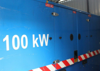 Чернігівській райлікарні французькі партнери передали генератор Чернігівській райлікарні французькі партнери передали генератор