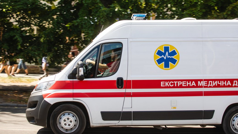 Один у реанімації, другий — у хірургії: лікарі розповіли про стан поранених чоловіків у Городні на Чернігівщині