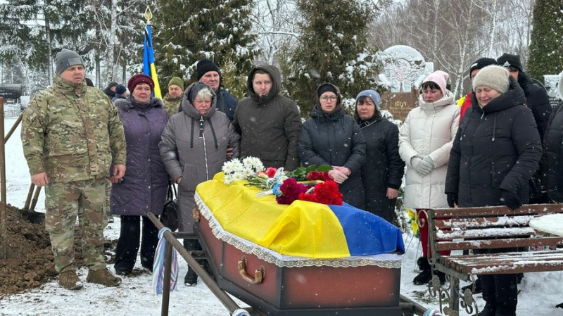 На Чернігівщині попрощалися з військовими Михайлом Новиком та Володимиром Лавриненком
