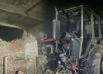 Загинули корови, пошкоджена техніка й будівля ферми внаслідок атаки РФ на Чернігівщині Загинули корови, пошкоджена техніка й будівля ферми внаслідок атаки РФ на Чернігівщині