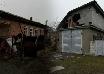 Двоє травмованих людей внаслідок атаки РФ по центру Новгорода-Сіверського: що про них відомо