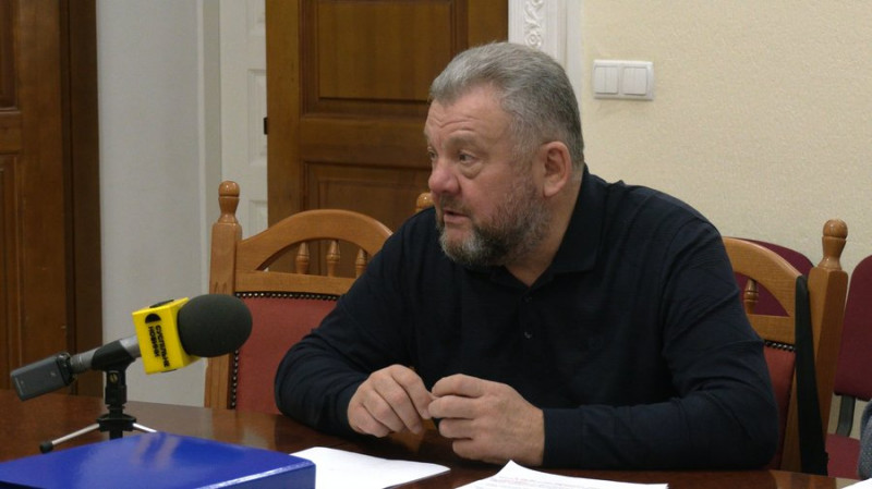 Чернігівську міську раду можуть оштрафувати, якщо депутати не голосуватимуть за земельні питання