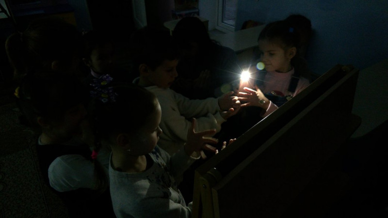 "На один об'єкт – десятки дронів": яка ситуація в енергомережі Чернігівщини