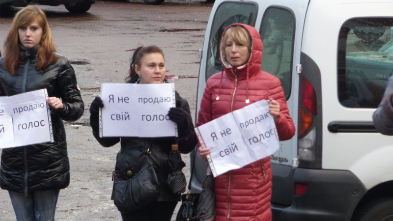 "Боротьба без правил": як 10 років тому Владислав Атрошенко став міським головою Чернігова