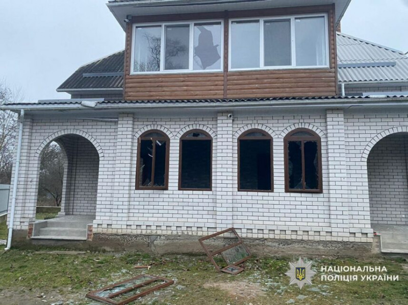 Армія рф вдарила по підприємству на Чернігівщині: двоє працівників зазнали поранень (Фото)