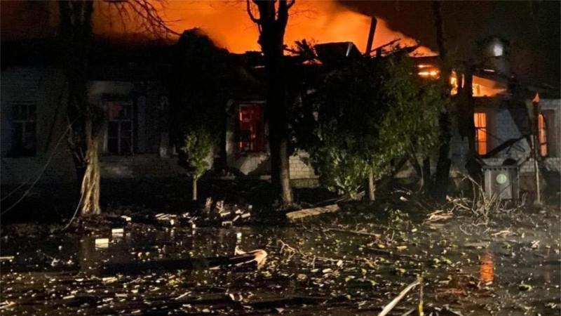 Армія РФ "Геранями" атакувала центр Новгорода-Сіверського: під обстрілом опинився житловий масив міста