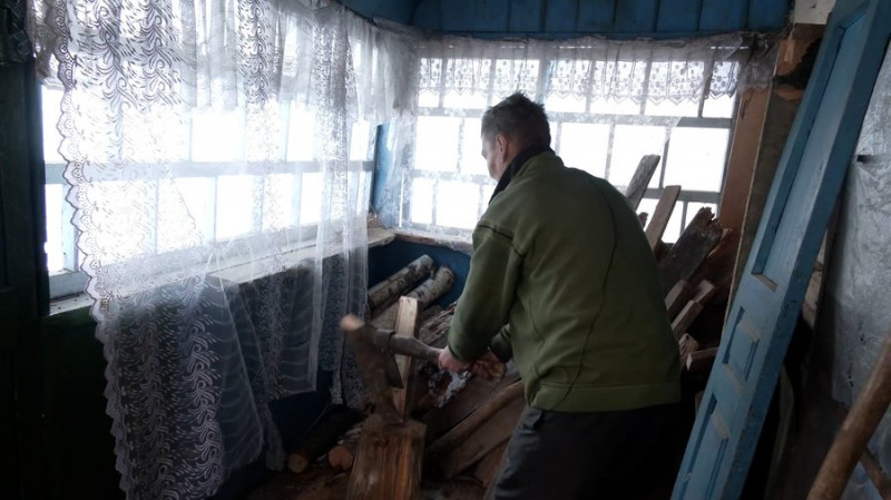 "Свічку запалю, поїсти наварю щось": як зустрічає Новий рік один з останніх жителів Марсу, що на Чернігівщині