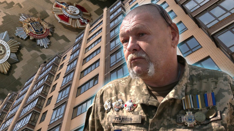 "Це своє житло": у Чернігові ветеранам війни вручили сертифікати на житло